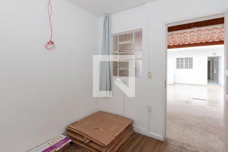 Casa para alugar com 117m², 2 quartos e 1 vaga Casa para alugar com 117m², 2 quartos e 1 vagaQuarto de Serviço