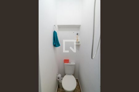 Banheiro de kitnet/studio para alugar com 1 quarto, 15m² em Vila Clementino, São Paulo
