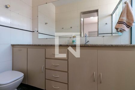 Apartamento à venda com 150m², 4 quartos e 2 vagasSuíte - Banheiro