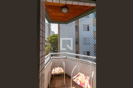 Apartamento à venda com 150m², 4 quartos e 2 vagasSuíte 