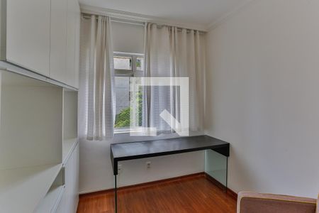 Quarto 1 de apartamento para alugar com 2 quartos, 70m² em Anchieta, Belo Horizonte