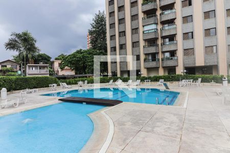 Apartamento para alugar com 100m², 3 quartos e 2 vagasÁrea comum - Piscina