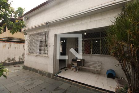 Casa à venda com 0m², 3 quartos e 3 vagasFachada