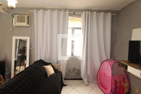Sala de casa à venda com 3 quartos, 0m² em Irajá, Rio de Janeiro
