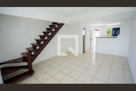 Casa de condomínio à venda com 85m², 2 quartos e 1 vagaSala