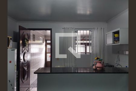 Cozinha de casa para alugar com 1 quarto, 30m² em Jardim Lallo, São Paulo
