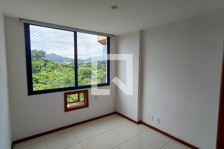 quarto 1 de casa para alugar com 2 quartos, 83m² em Pechincha, Rio de Janeiro