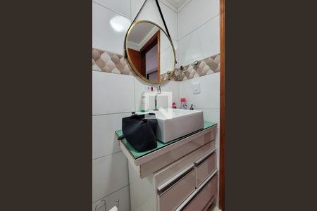 Banheiro da suíte de casa à venda com 6 quartos, 150m² em Centreville, Santo André