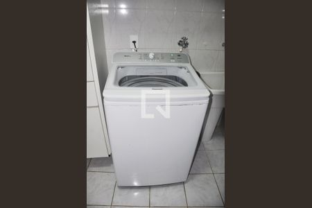 Casa à venda com 156m², 3 quartos e 2 vagasLavanderia /Tanque/Banheiro