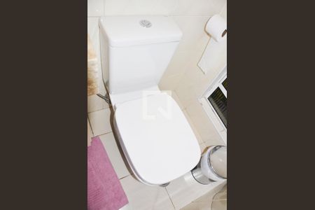 Casa à venda com 156m², 3 quartos e 2 vagasBanheiro