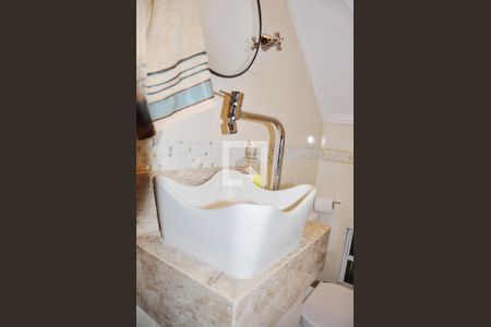 Banheiro de casa à venda com 3 quartos, 156m² em Vila Ester (zona Norte), São Paulo