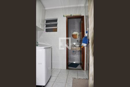 Casa à venda com 156m², 3 quartos e 2 vagasLavanderia /Tanque/Banheiro