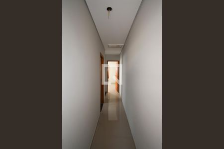 Casa à venda com 115m², 3 quartos e 2 vagasCorredor