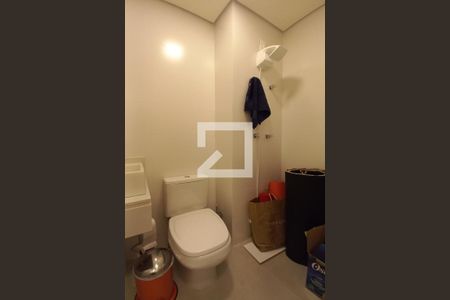 Apartamento à venda com 256m², 3 quartos e 4 vagasBanheiro de Apoio