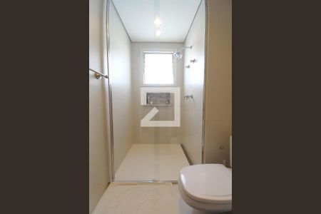 Apartamento à venda com 256m², 3 quartos e 4 vagasBanheiro da Suíte 2