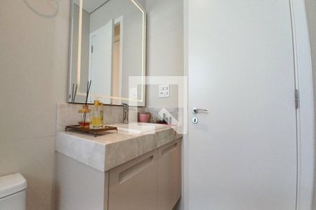 Apartamento à venda com 256m², 3 quartos e 4 vagasBanheiro da Suíte 2