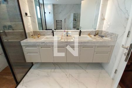 Apartamento à venda com 256m², 3 quartos e 4 vagasDetalhe do Banheiro da Suíte 3