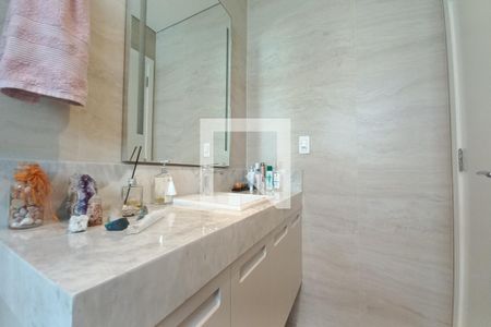 Apartamento à venda com 256m², 3 quartos e 4 vagasBanheiro da Suíte 1