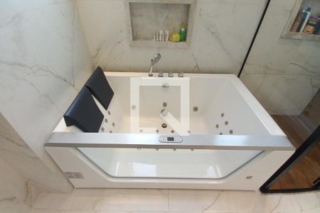 Apartamento à venda com 256m², 3 quartos e 4 vagasDetalhe do Banheiro da Suíte 3