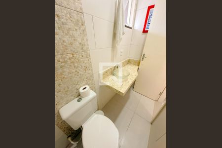 Casa de condomínio para alugar com 120m², 4 quartos e 2 vagasLavabo