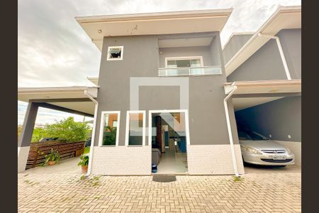 Casa de condomínio para alugar com 120m², 4 quartos e 2 vagasFachada do bloco