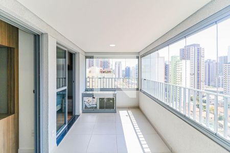 Apartamento para alugar com 36m², 1 quarto e 1 vaga Apartamento para alugar com 36m², 1 quarto e 1 vagaVaranda