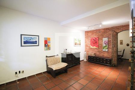 Sala de casa à venda com 3 quartos, 170m² em Vila Nova Conceição, São Paulo