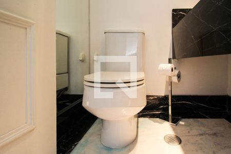 Lavabo de apartamento à venda com 2 quartos, 60m² em Vila Nova Conceição, São Paulo