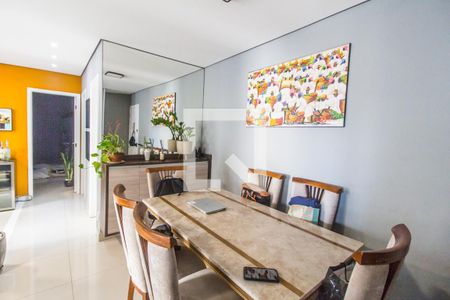 Apartamento para alugar com 72m², 2 quartos e 2 vagas Apartamento para alugar com 72m², 2 quartos e 2 vagasSala de Jantar