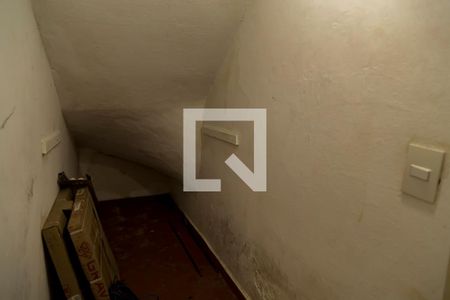 Casa à venda com 300m², 3 quartos e 5 vagasQuarto de Serviço - Despensa