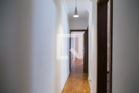 Casa à venda com 300m², 3 quartos e 5 vagasCorredor