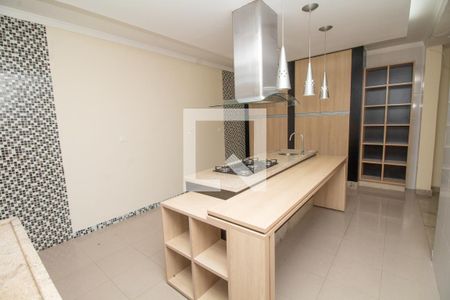 Casa para alugar com 80m², 2 quartos e 1 vaga Casa para alugar com 80m², 2 quartos e 1 vagaAmpla Cozinha