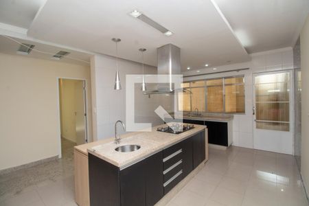 Casa para alugar com 80m², 2 quartos e 1 vaga Casa para alugar com 80m², 2 quartos e 1 vagaAmpla Cozinha