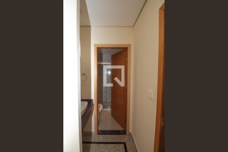 Casa para alugar com 80m², 2 quartos e 1 vaga Casa para alugar com 80m², 2 quartos e 1 vagaBanheiro Social