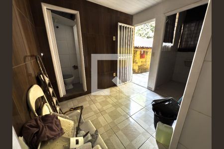 Sala de casa para alugar com 1 quarto, 30m² em Brás de Pina, Rio de Janeiro