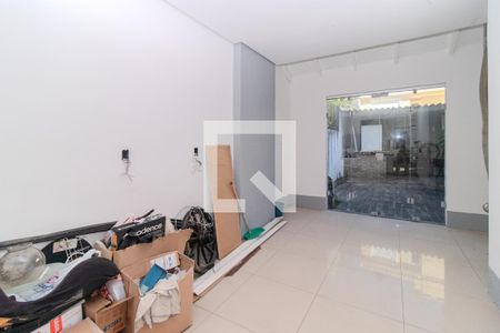 Casa à venda com 77m², 2 quartos e 1 vagaCozinha e Área de Serviço