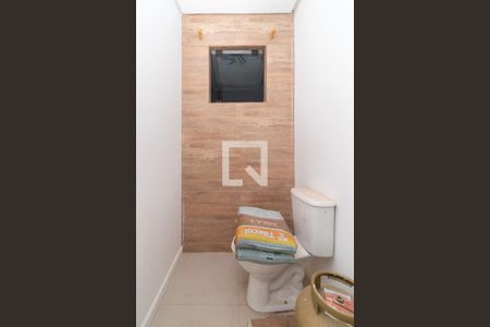 Lavabo de casa para alugar com 2 quartos, 77m² em Guarujá, Porto Alegre