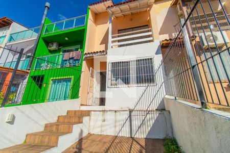 Casa à venda com 77m², 2 quartos e 1 vagaFachada