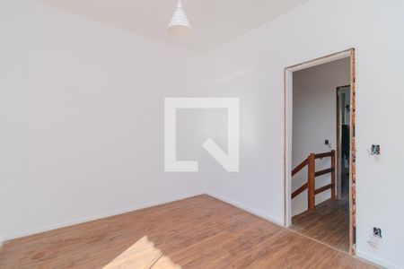 Quarto 1 de casa à venda com 2 quartos, 77m² em Guarujá, Porto Alegre
