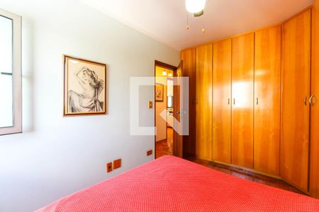 Apartamento à venda com 120m², 3 quartos e 1 vagaQuarto 2