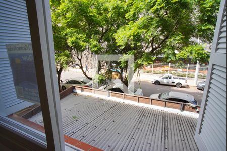 Sala - Vista de apartamento para alugar com 2 quartos, 55m² em Passo da Areia, Porto Alegre