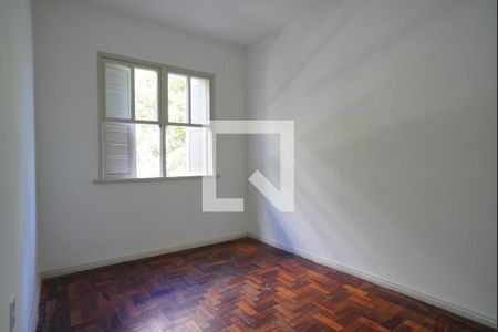 Quarto 2 de apartamento para alugar com 2 quartos, 55m² em Passo da Areia, Porto Alegre