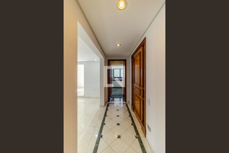 Apartamento para alugar com 245m², 4 quartos e 3 vagasEntrada