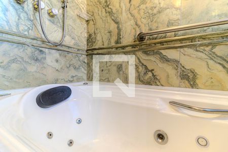 Apartamento para alugar com 245m², 4 quartos e 3 vagasBanheiro da Suíte 3