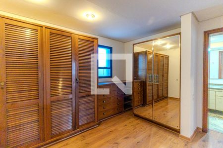 Apartamento para alugar com 245m², 4 quartos e 3 vagasCloset da Suíte 3