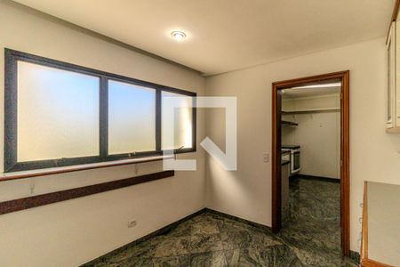 Apartamento para alugar com 245m², 4 quartos e 3 vagasCopa