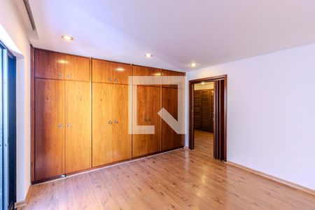 Apartamento para alugar com 245m², 4 quartos e 3 vagasSuíte 3