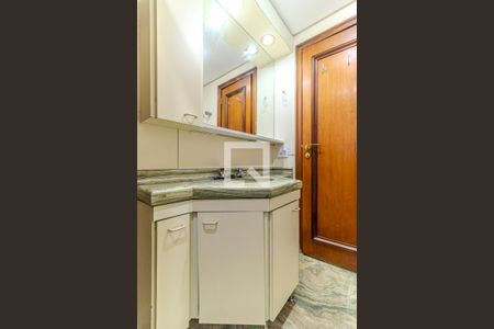 Apartamento para alugar com 245m², 4 quartos e 3 vagasBanheiro da Suíte 1