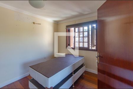 Casa à venda com 249m², 3 quartos e 8 vagas Casa à venda com 249m², 3 quartos e 8 vagasQuarto 2