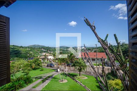 Casa à venda com 249m², 3 quartos e 8 vagas Casa à venda com 249m², 3 quartos e 8 vagasVista